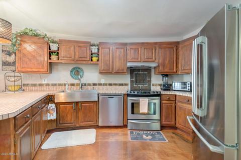 430 N Boyd Rd, Apache Junction, AZ 85119 photo 2