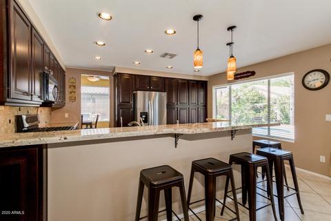 4658 E Summerhaven Dr, Phoenix, AZ 85044 photo 6