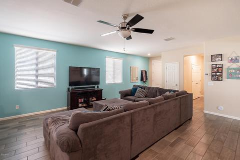 888 E Aberdeen Dr, Gilbert, AZ 85298 photo 3