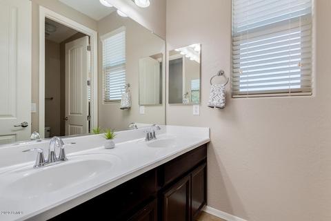 2569 E Plum St, Gilbert, AZ 85298 photo 17