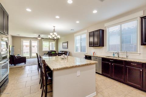2569 E Plum St, Gilbert, AZ 85298 photo 13