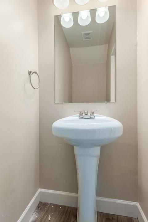 912 E Odeum Ln, Phoenix, AZ 85040 photo 21