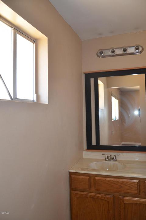 827 E Dolphin Ave, Mesa, AZ 85204 photo 8