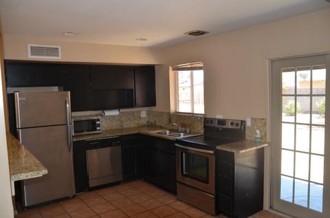 827 E Dolphin Ave, Mesa, AZ 85204 photo 3