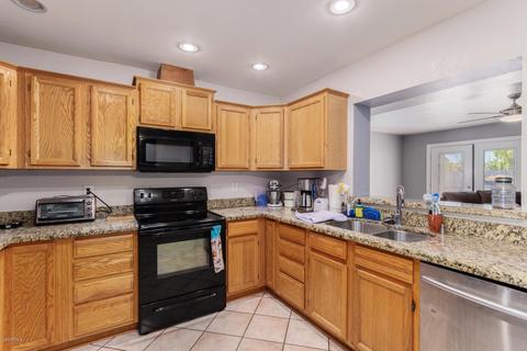3210 Emerald Cir, Mesa, AZ 85204 photo 8