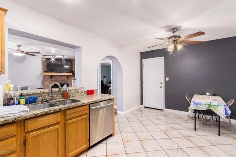 3210 Emerald Cir, Mesa, AZ 85204 photo 10