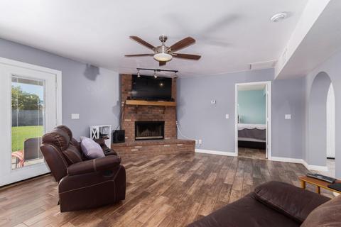 3210 Emerald Cir, Mesa, AZ 85204 photo 5