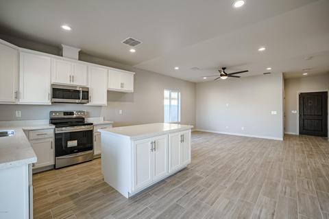 2504 E Chipman Rd, Phoenix, AZ 85040 photo 4