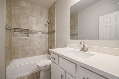 2504 E Chipman Rd, Phoenix, AZ 85040 photo 9