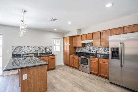 323 E Laguna Dr, Tempe, AZ 85282 photo 4
