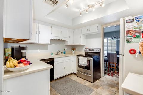 8231 N 21st Dr #E208, Phoenix, AZ 85021 photo 11