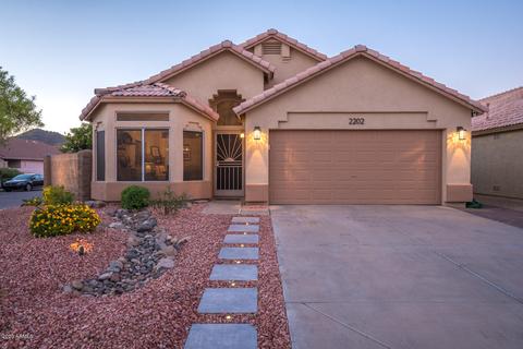 2202 E Wahalla Ln, Phoenix, AZ 85024 photo 4