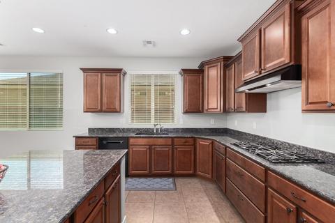 2453 E Plum St, Gilbert, AZ 85298 photo 9