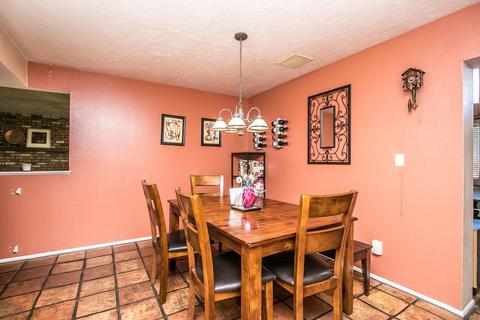 1025 E Balboa Cir, Tempe, AZ 85282 photo 6