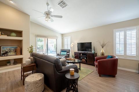4270 E Seasons Cir, Gilbert, AZ 85297 photo 8