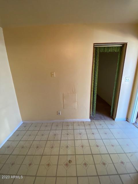 301 W Juniper St, Mesa, AZ 85201 photo 4