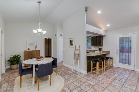 1220 E Wickieup Ln, Phoenix, AZ 85024 photo 16