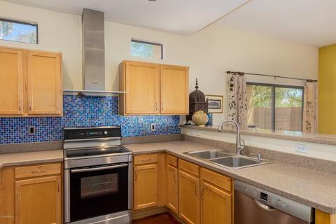 7233 S Golfside Ln, Phoenix, AZ 85042 photo 9