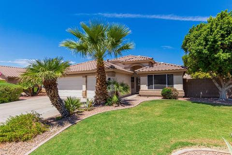 608 W Douglas Ave, Gilbert, AZ 85233 photo 2