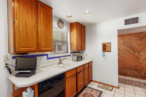 9255 N 18th Ave, Phoenix, AZ 85021 photo 11
