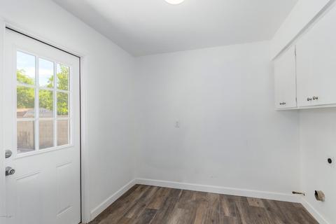 922 E Watson Dr, Tempe, AZ 85283 photo 11