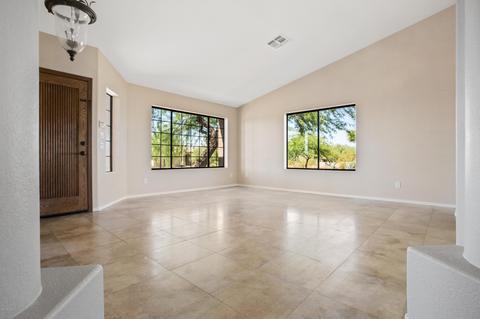 118 E Jordon Ln, Phoenix, AZ 85086 photo 3