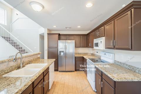 4720 E Summerhaven Dr, Phoenix, AZ 85044 photo 2