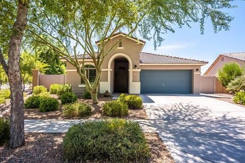 3615 S Weaver Cir E, Gilbert, AZ 85297 photo 2