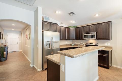 3615 S Weaver Cir E, Gilbert, AZ 85297 photo 4