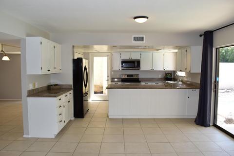 1611 E Candlestick Dr, Tempe, AZ 85283 photo 4