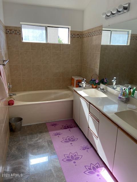 526 E Rimrock Dr, Phoenix, AZ 85024 photo 9
