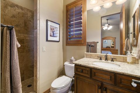 8451 E Regina Cir, Mesa, AZ 85207 photo 25