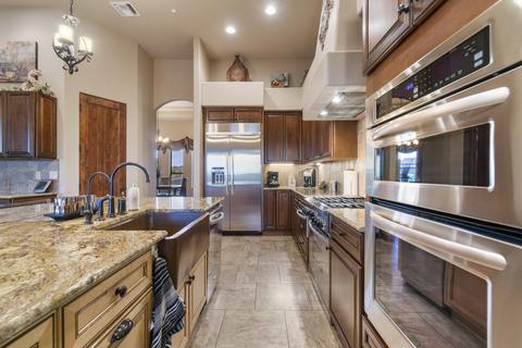 8451 E Regina Cir, Mesa, AZ 85207 photo 12