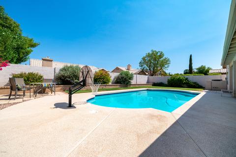 3320 E Wickieup Ln, Phoenix, AZ 85050 photo 30