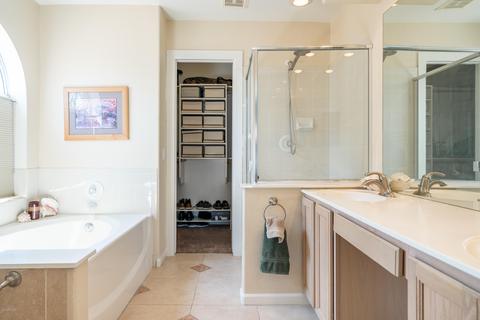 3320 E Wickieup Ln, Phoenix, AZ 85050 photo 20