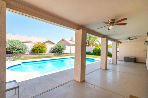 3320 E Wickieup Ln, Phoenix, AZ 85050 photo 28