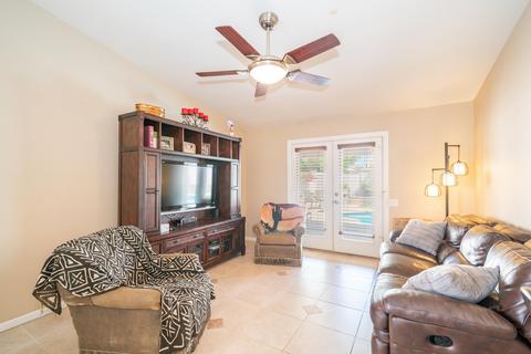 3320 E Wickieup Ln, Phoenix, AZ 85050 photo 12
