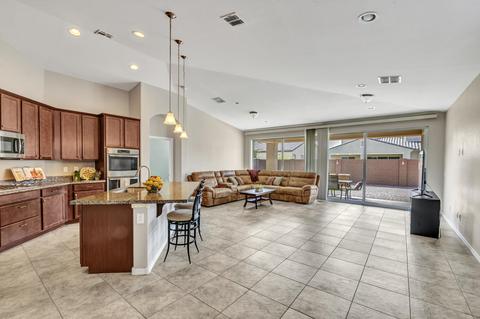 10213 E Theorem Dr, Mesa, AZ 85212 photo 5