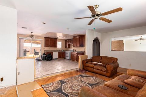 3643 E Beverly Ln, Phoenix, AZ 85032 photo 5