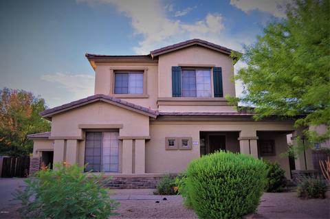 676 E Julian Dr, Gilbert, AZ 85295 photo 4