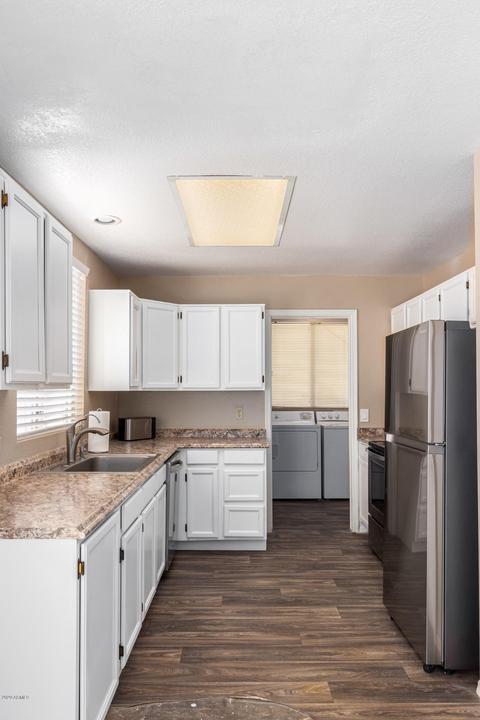 1227 E Topeka Dr, Phoenix, AZ 85024 photo 13