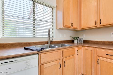 4659 E Laurel Ave, Gilbert, AZ 85234 photo 6
