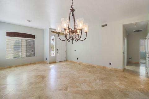 5010 E Robin Ln, Phoenix, AZ 85054 photo 5