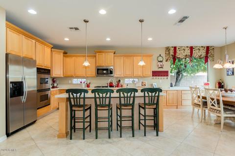 611 E Julian Dr, Gilbert, AZ 85295 photo 9