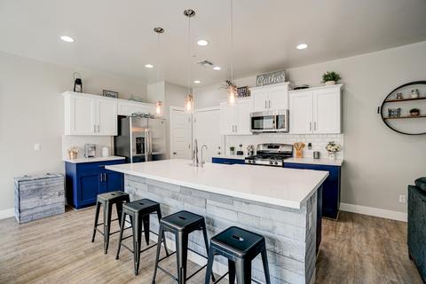 8614 E Fox St, Mesa, AZ 85207 photo 1