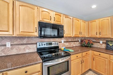 10520 E Diamond Ave, Mesa, AZ 85208 photo 14
