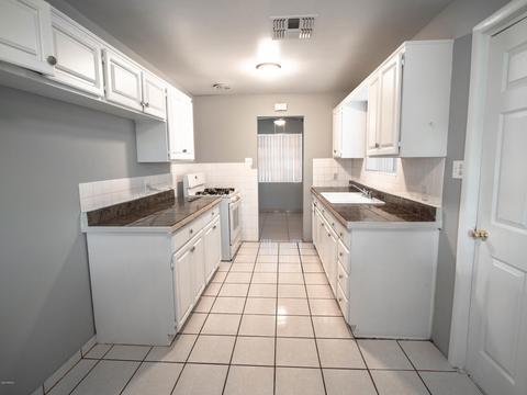 1334 N 36th Dr, Phoenix, AZ 85009 photo 8