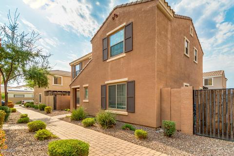 1738 S Martingale Rd, Gilbert, AZ 85295 photo 1
