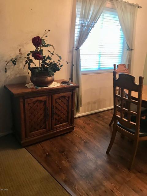 827 E Rose Ln, Phoenix, AZ 85014 photo 4