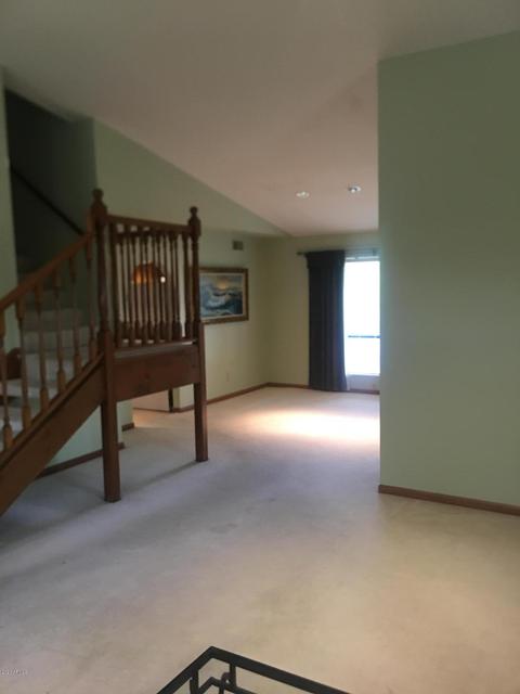 2530 E Shaw Butte Dr, Phoenix, AZ 85028 photo 7